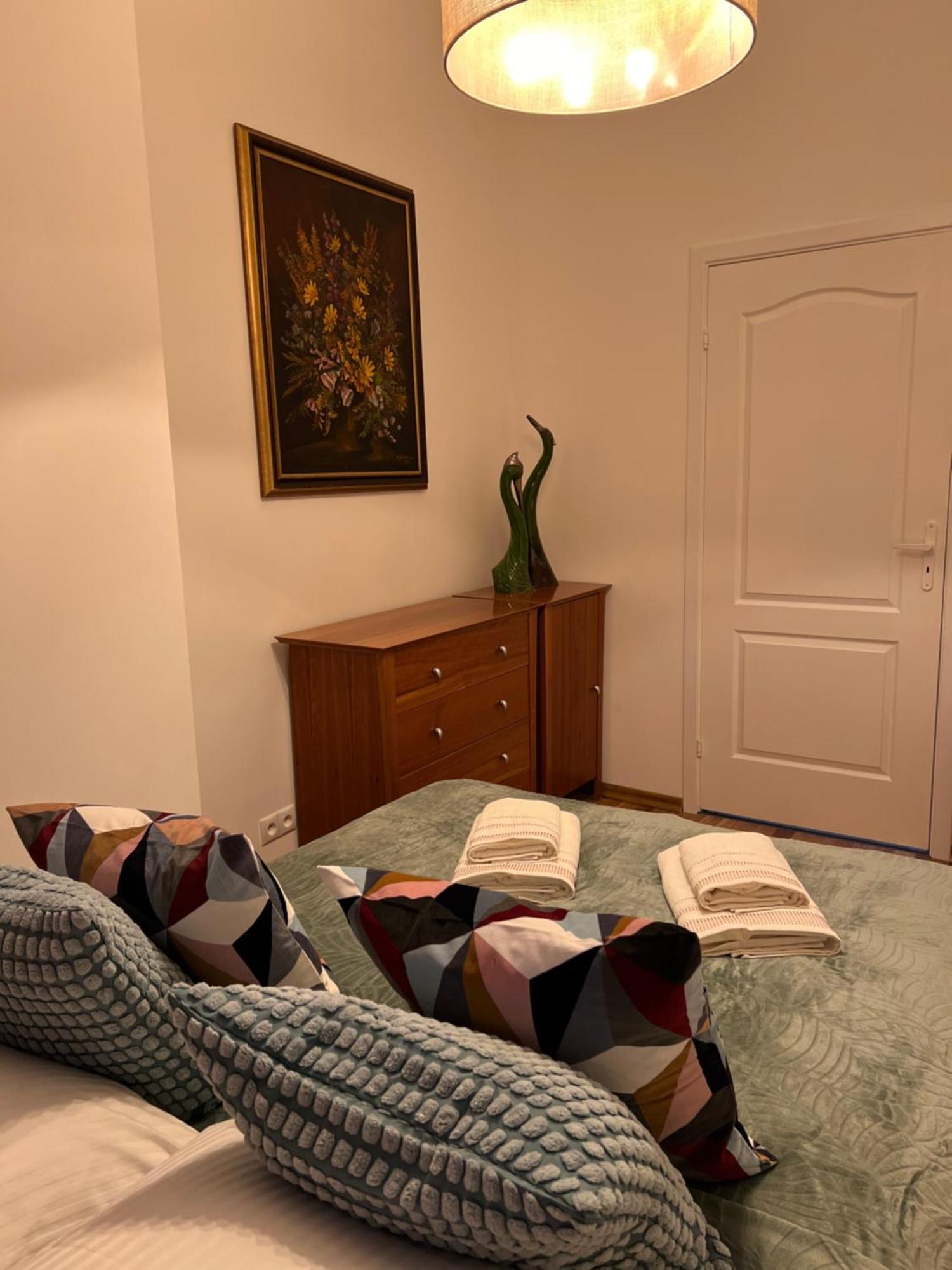 Apartamenty Centrum Warschau Buitenkant foto