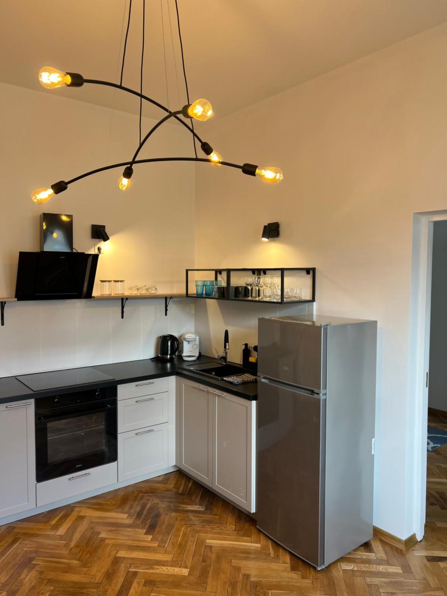 Apartamenty Centrum Warschau Buitenkant foto